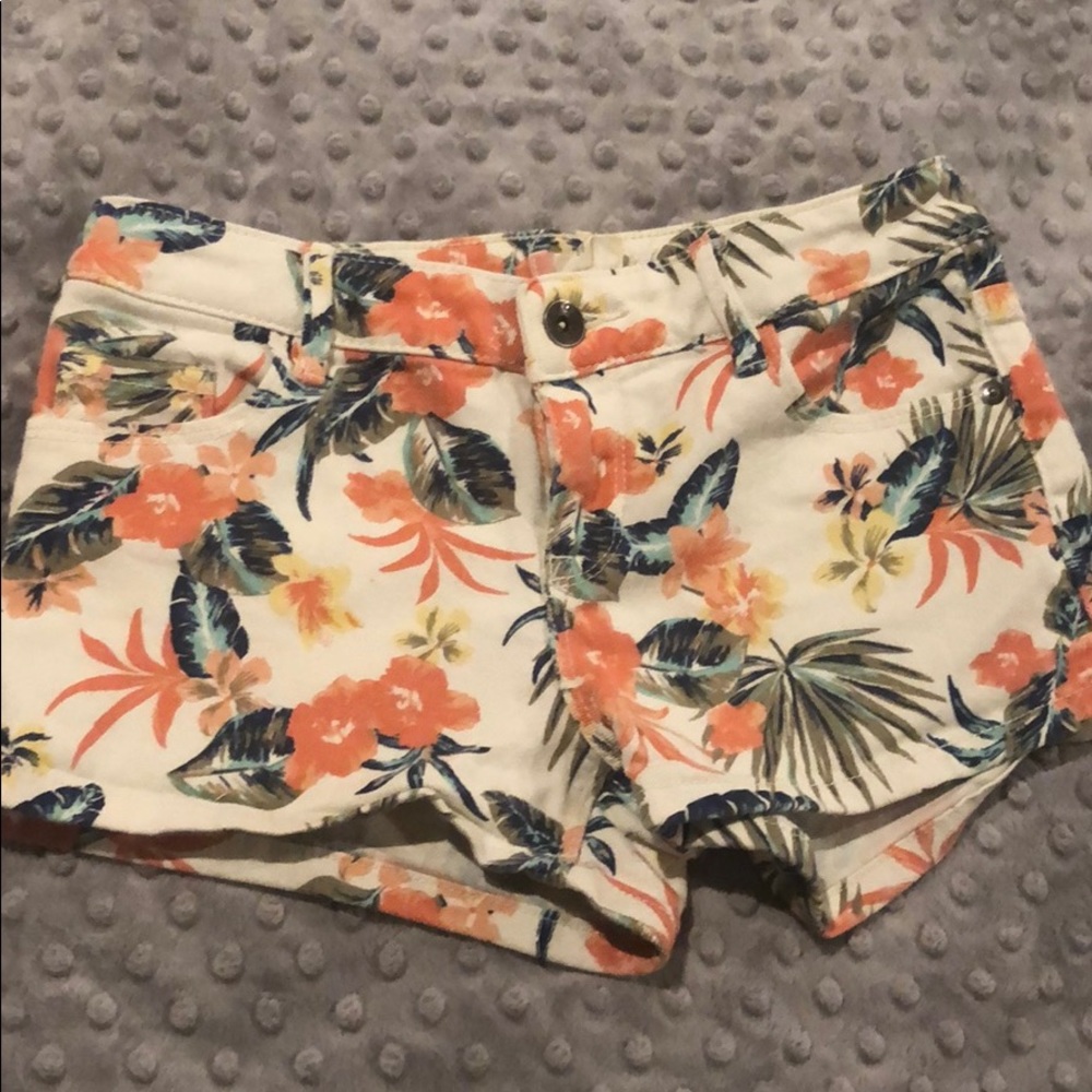 Roxy size 12 floral denim shorts